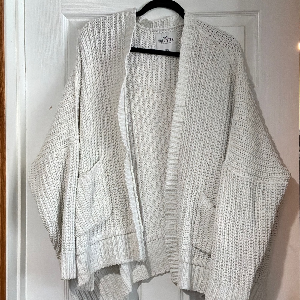 Hollister Women's Cream Open-Front Cardigan